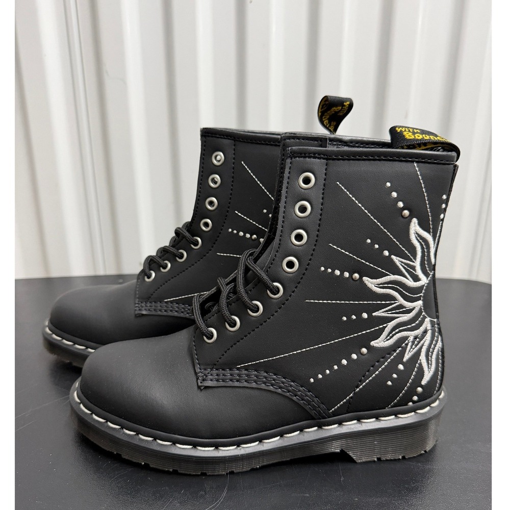 Dr. Martens Boots Mens 5 1460 Solar Flare Black Sun Embroidered Studded EUC